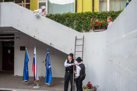 OBČINSKO PRIZNANJE ZA DVA DIRIGENTA, HIŠNIKA, MEDICINSKO SESTRO, ZGODOVINARJA IN PEVSKI ZBOR 40